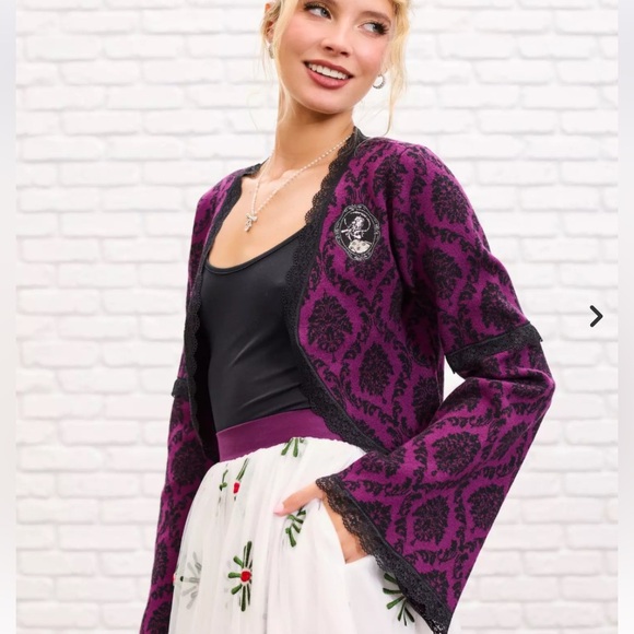 Her Universe Exclusive Disney Haunted Mansion Sally Slater Bolero Shrug - Picture 10 of 11